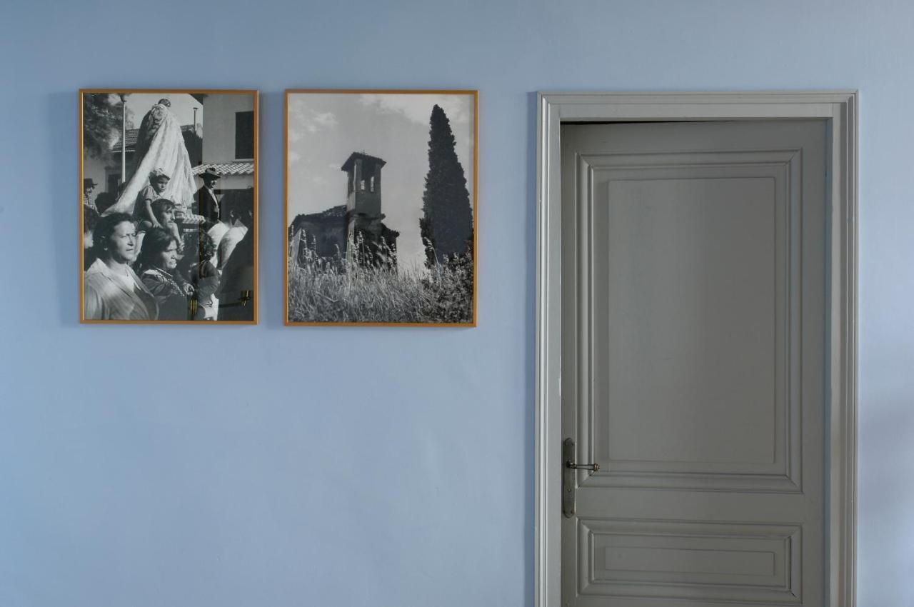 Le Mas De Peint - Hotel Et Restaurant Arles Bagian luar foto